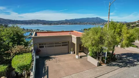 50 Red Hill Cir, Tiburon, CA 94920 photo 3