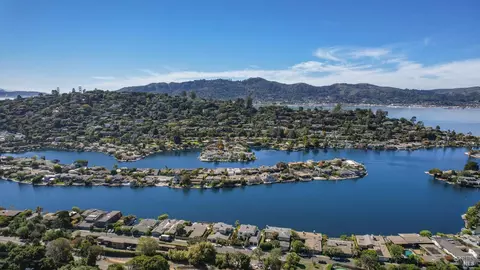 50 Red Hill Cir, Tiburon, CA 94920 photo 2
