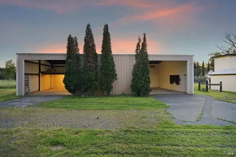 Exterior - 1235 Castle Rd, Sonoma, CA 95476 photo 17 of 22