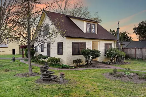 Exterior - 1235 Castle Rd, Sonoma, CA 95476 photo 5 of 22