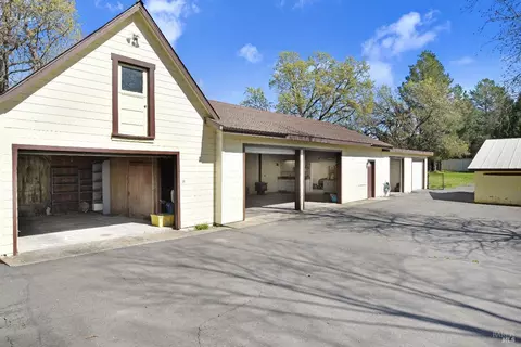 Exterior - 1235 Castle Rd, Sonoma, CA 95476 photo 12 of 22
