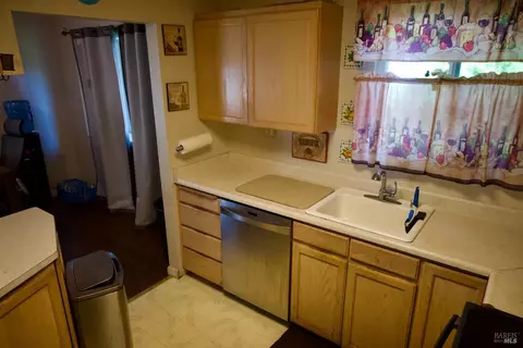 Kitchen - 132 Harvard Ave, Vallejo, CA 94589 photo 3 of 4