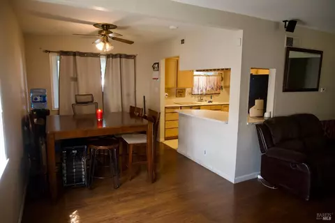Dining - 132 Harvard Ave, Vallejo, CA 94589 photo 1 of 2