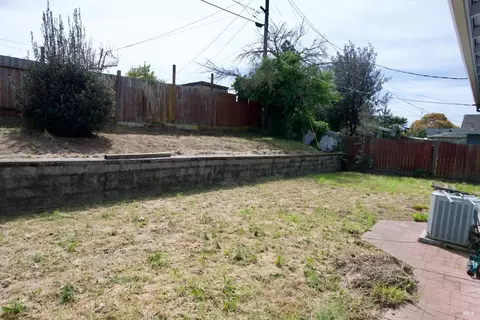 Exterior - 132 Harvard Ave, Vallejo, CA 94589 photo 2 of 5