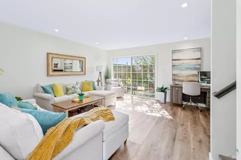 3526 Shelter Creek Dr, Napa, CA 94558