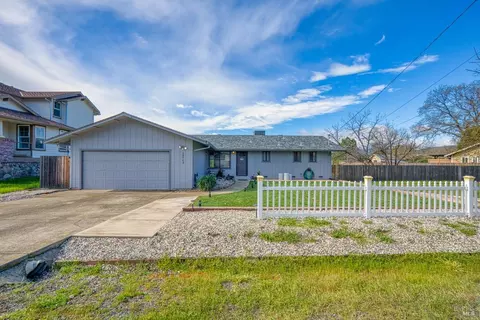 19743 Mountain Mdw S, Hidden Valley Lake, CA 95467