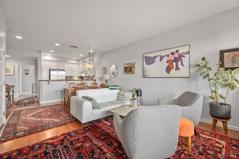 2557 Edgewater Dr, Santa Rosa, CA 95407