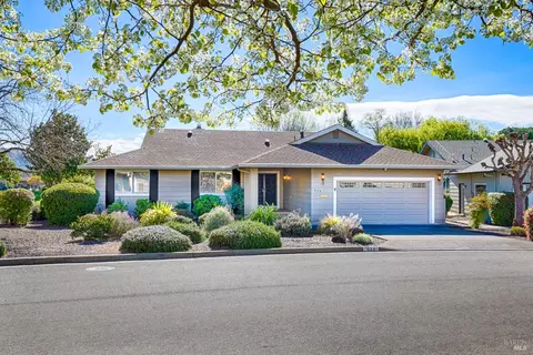 439 Twin Lakes Cir, Santa Rosa, CA 95409