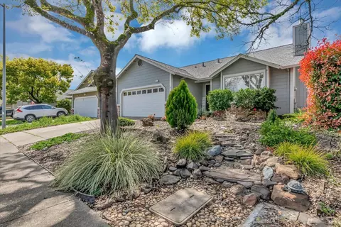 123 William Cir, Cloverdale, CA 95425