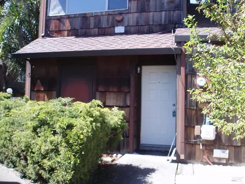 1436 Parkway Dr, Rohnert Park, CA 94928