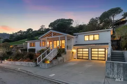 Exterior - 104 Walnut Ave, Corte Madera, CA 94925 photo 17 of 24