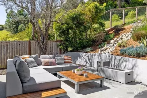 Exterior - 104 Walnut Ave, Corte Madera, CA 94925 photo 9 of 24