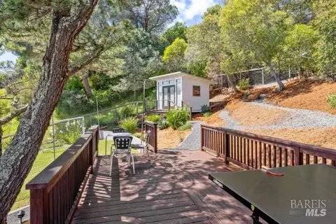 Exterior - 104 Walnut Ave, Corte Madera, CA 94925 photo 13 of 24