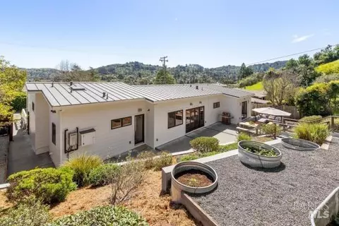 Exterior - 104 Walnut Ave, Corte Madera, CA 94925 photo 12 of 24