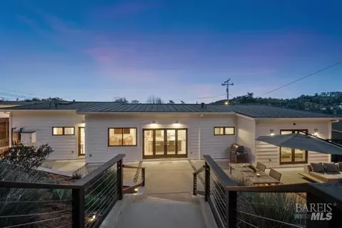 Exterior - 104 Walnut Ave, Corte Madera, CA 94925 photo 19 of 24