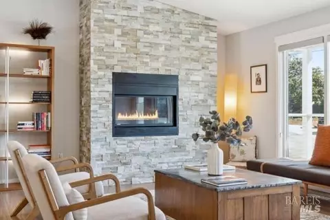 Dining - 104 Walnut Ave, Corte Madera, CA 94925 photo 1 of 4