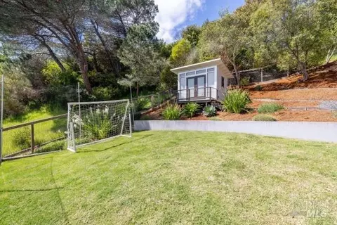 Exterior - 104 Walnut Ave, Corte Madera, CA 94925 photo 15 of 24