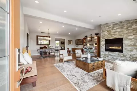 Living - 104 Walnut Ave, Corte Madera, CA 94925 photo 1 of 7