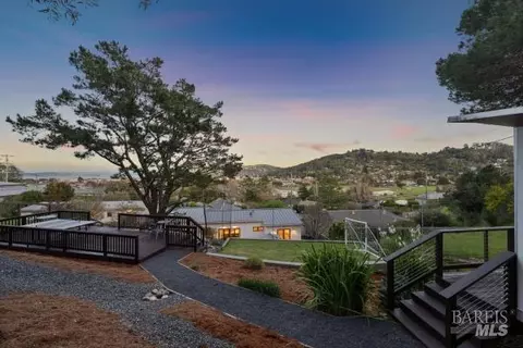 Exterior - 104 Walnut Ave, Corte Madera, CA 94925 photo 22 of 24