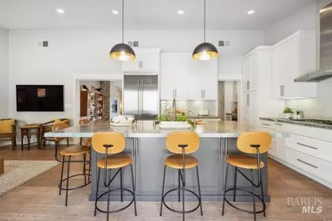 Kitchen - 104 Walnut Ave, Corte Madera, CA 94925 photo 3 of 8