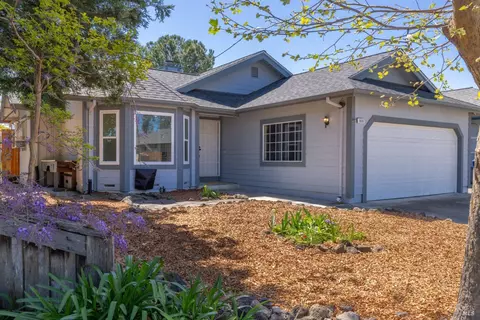900 W Starburst Ct, Windsor, CA 95492 photo 2