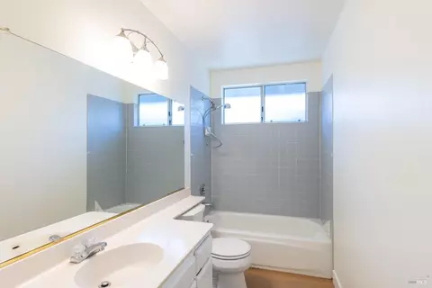 900 W Starburst Ct, Windsor, CA 95492 photo 14