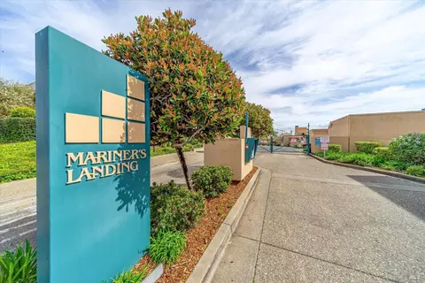 View/Area - 115 Nantucket Ln, Vallejo, CA 94590 photo 2 of 8