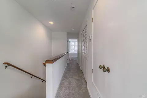 Entry Way - 115 Nantucket Ln, Vallejo, CA 94590 photo 2 of 3