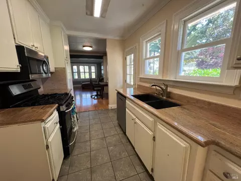 Kitchen - 145 Ohio St, Vallejo, CA 94590 photo 1 of 3