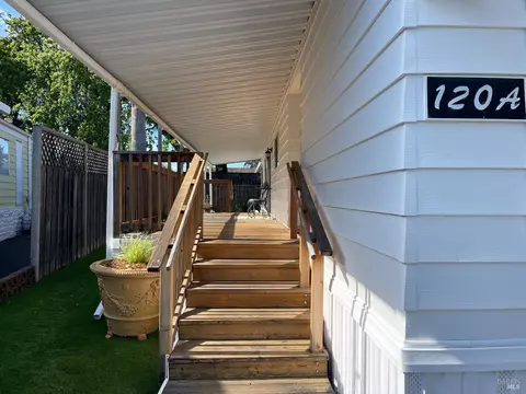 120 A Cabana Dr, Napa, CA 94558 photo 2