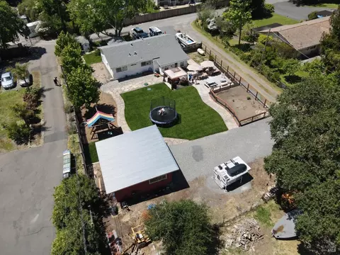 Exterior - 10150 Starr Rd, Windsor, CA 95492 photo 14 of 14