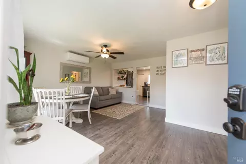 Dining - 10150 Starr Rd, Windsor, CA 95492 photo 2 of 3