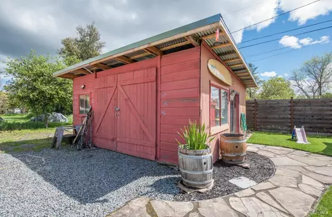 Exterior - 10150 Starr Rd, Windsor, CA 95492 photo 9 of 14