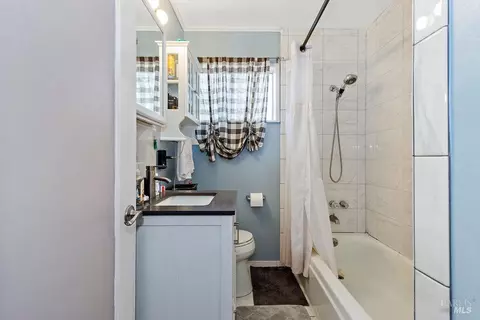 265 E O St, Benicia, CA 94510 photo 16