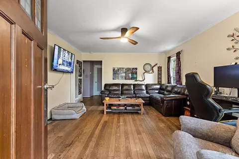 265 E O St, Benicia, CA 94510 photo 2