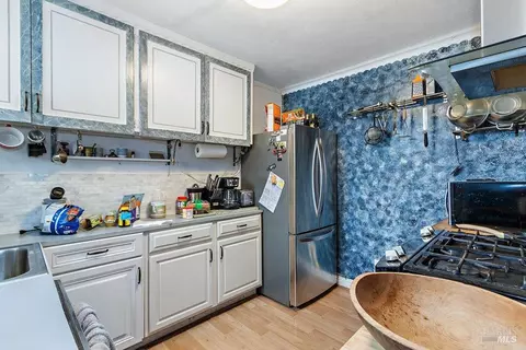 265 E O St, Benicia, CA 94510 photo 8