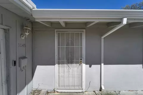 1049 1st St, Fairfield, CA 94533 photo 4