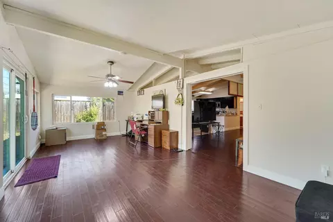 1049 1st St, Fairfield, CA 94533 photo 13