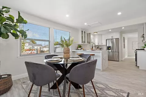 Dining - 306 Coughlan St, Vallejo, CA 94590 photo 2 of 2