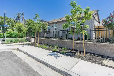 226 Manatee St, Suisun City, CA 94585