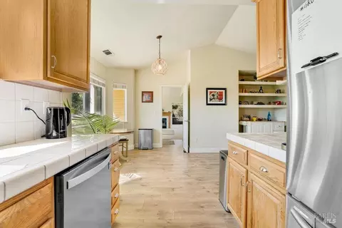 Kitchen - 113 Riverview Ter, Benicia, CA 94510 photo 5 of 5