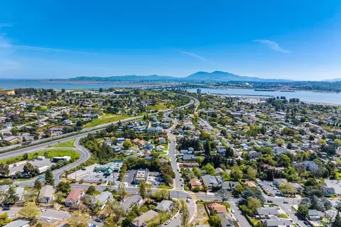View/Area - 113 Riverview Ter, Benicia, CA 94510 photo 6 of 6