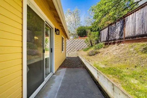 Exterior - 113 Riverview Ter, Benicia, CA 94510 photo 6 of 12