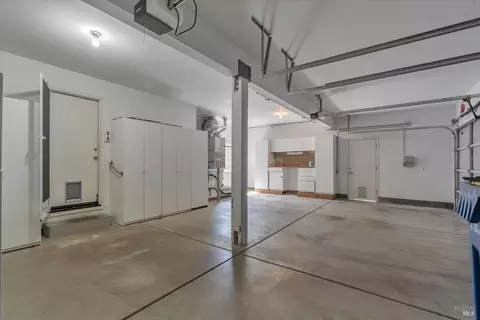 Exterior - 542 Piccadilly Pl, Windsor, CA 95492 photo 11 of 12