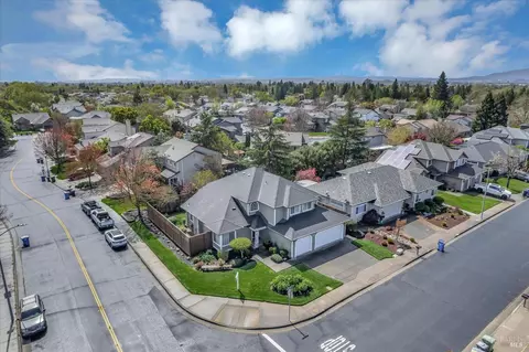 View/Area - 542 Piccadilly Pl, Windsor, CA 95492 photo 2 of 7
