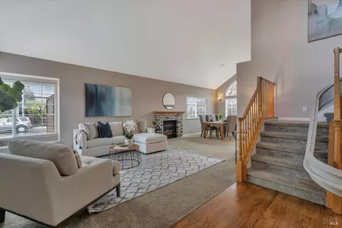 Living - 542 Piccadilly Pl, Windsor, CA 95492 photo 1 of 7