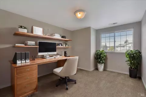 Other - 542 Piccadilly Pl, Windsor, CA 95492 photo 2 of 6