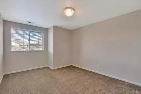 Other - 542 Piccadilly Pl, Windsor, CA 95492 photo 4 of 6