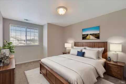 Bedroom - 542 Piccadilly Pl, Windsor, CA 95492 photo 8 of 8