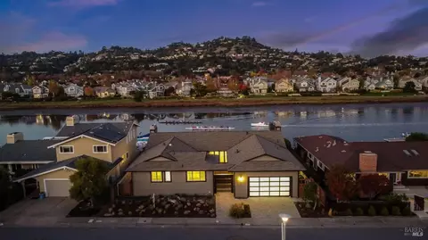 358 Riviera Cir, Larkspur, CA 94939